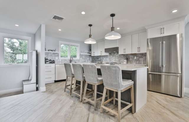 45 Raymond Street unit: 7