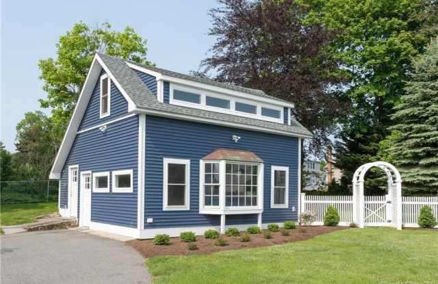 9 Middle Beach Road