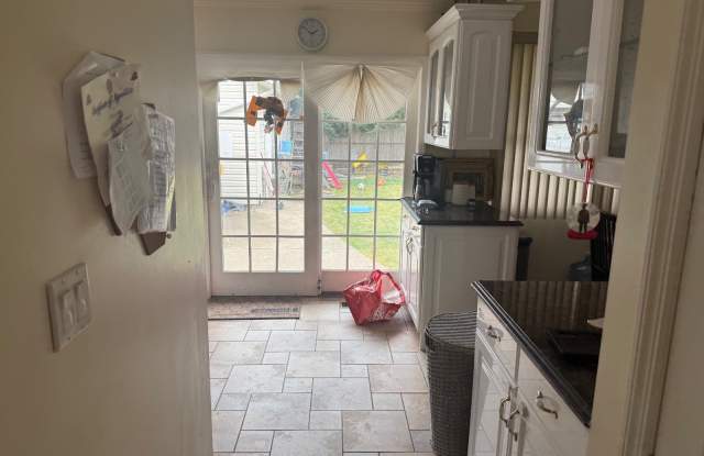 Photo of 284 Semton Blvd