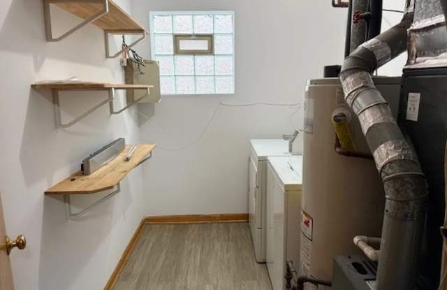 1340 North Campbell Avenue