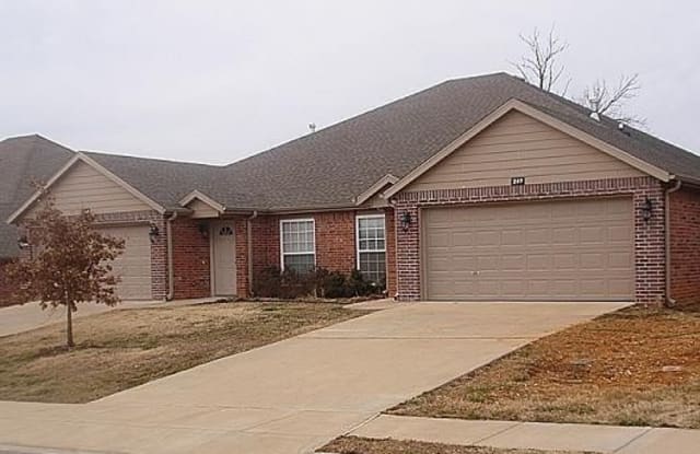 243 Copper Oaks  DR - 243 Copper Oaks Drive, Centerton, AR 72719