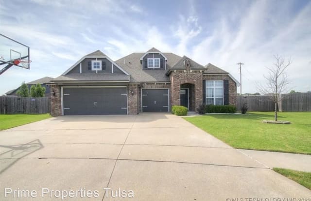 1650 E. 137th Place - 1650 East 137th Place, Glenpool, OK 74033