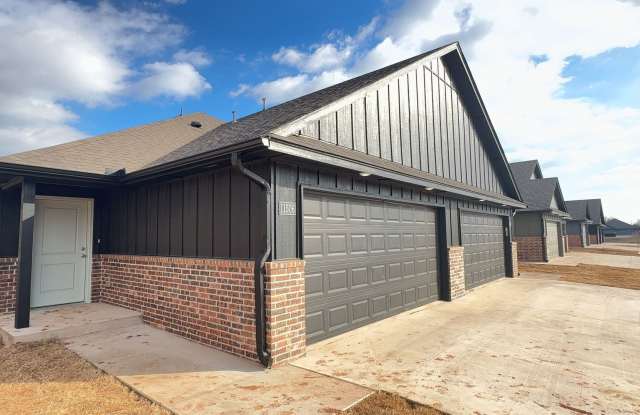 Welcome to Brand New Masonwood featuring this 3 Bedroom 2 Bath 2 Car Garage Duplex in a Great location close to the Broadway Extension and only 8 minutes from downtown OKC