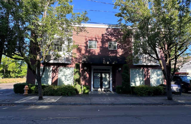 Photo of Spacious Condo in Downtown Gresham - Near MAX!