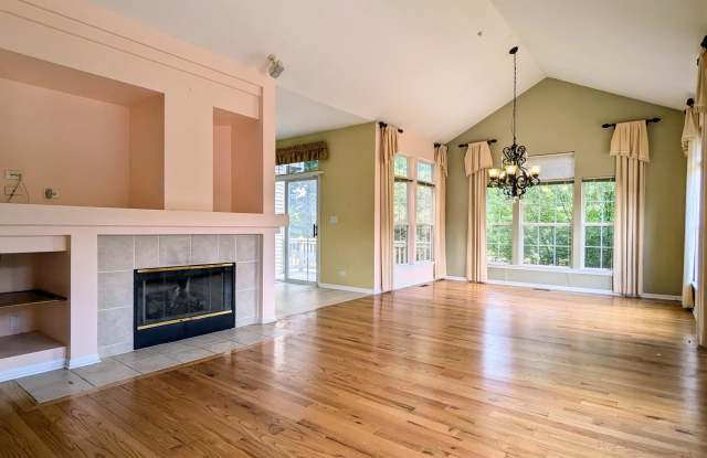 2878 North Greenwood Avenue - 1