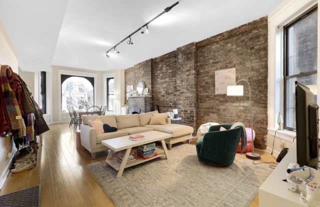 2249 Halsted