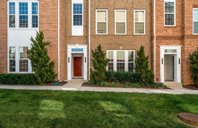 42770 LAUDER TERRACE - 42770 Lauder Terrace, Loudoun County, VA 20147