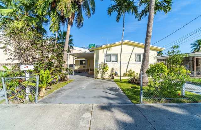 Photo of 1021 NW 23rd Ave