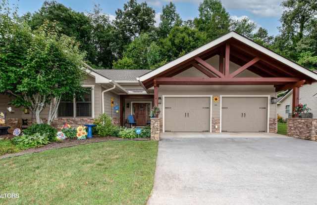 211 Bishop Cap Circle