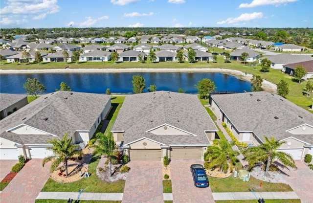 10741 Crossback Lane