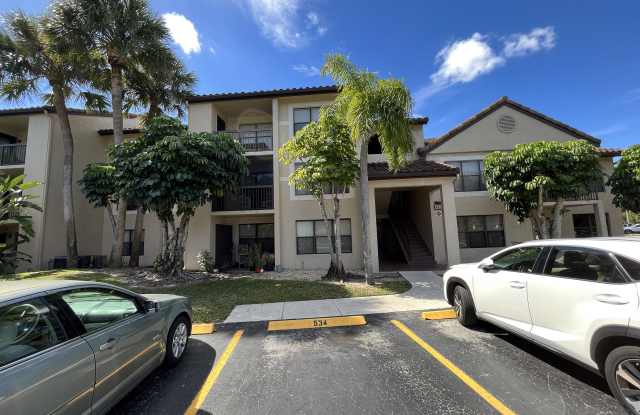 4321 W MCnab Road unit 16