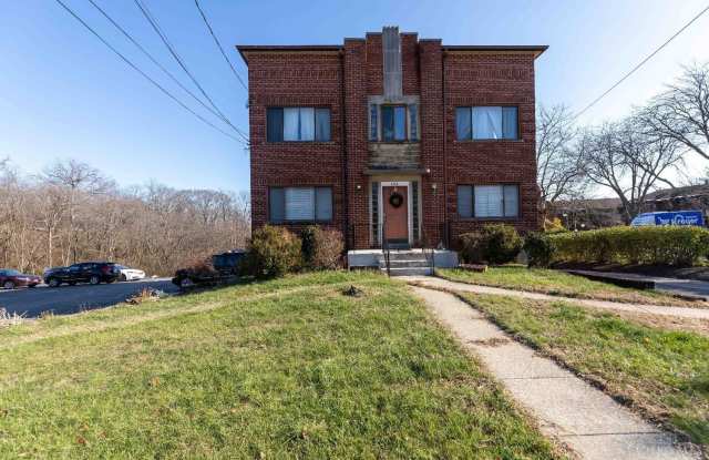 Photo of 464 Grand Avenue unit: 1