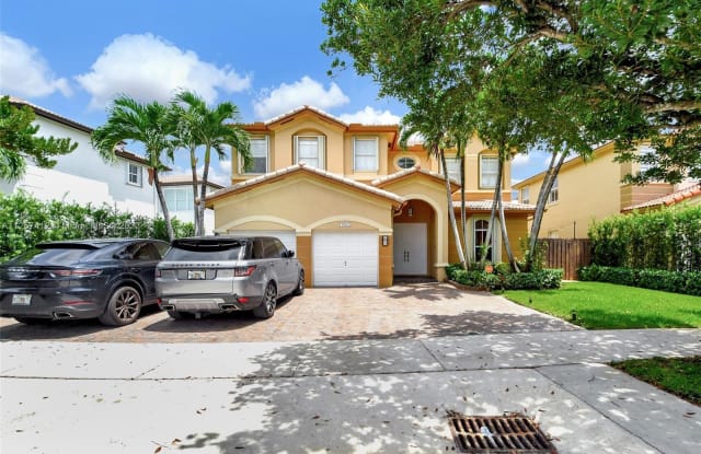 7983 NW 111th Ct - 7983 NW 111th Ct, Doral, FL 33178