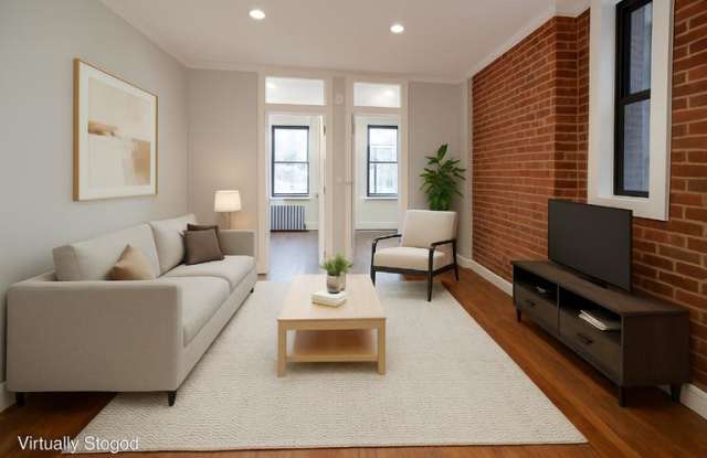 Photo of 724 10TH AVE.