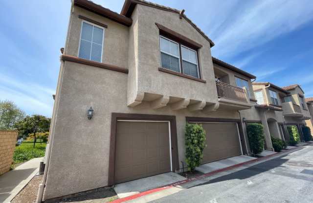 Charming Condo in Oceanside