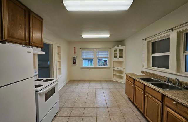 11380 SW Greenburg Rd