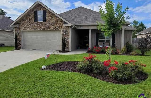 104 Loneoak Trail