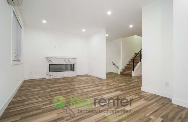 Photo of **Rent Special** Modern 3 Bedroom Seattle Home with Vaulted Ceilings