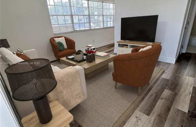 Photo of 571 Ne 67th St 67th St