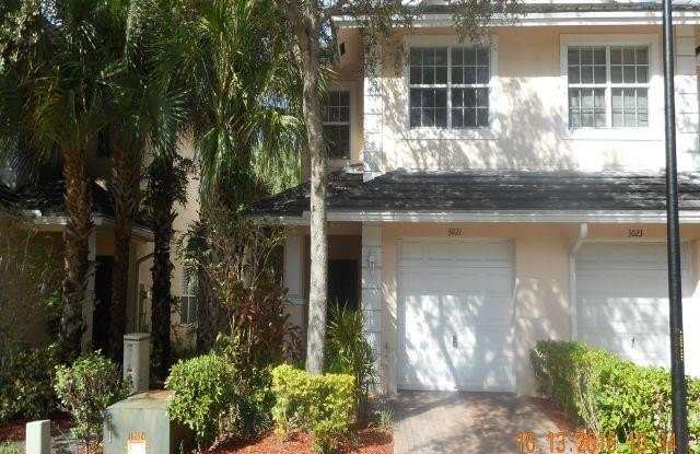 3021 NW 30th Ave