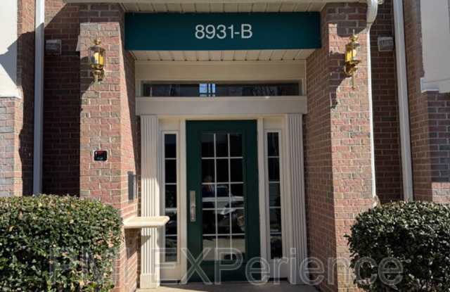 8931 Town Center Cir