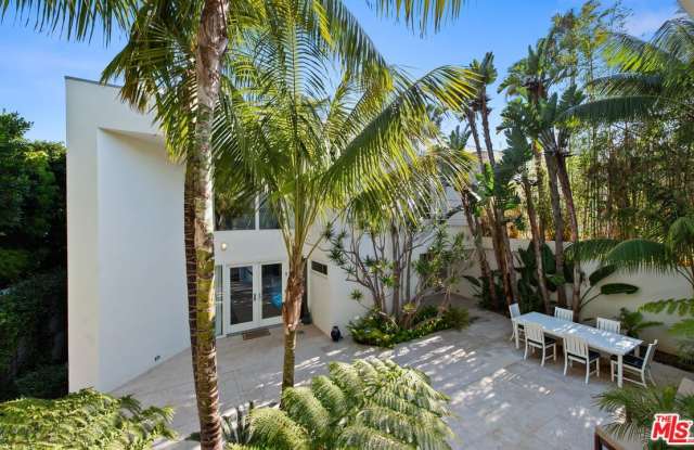 27420 Pacific Coast Hwy