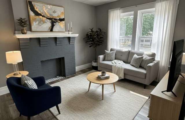 1116 Elmwood