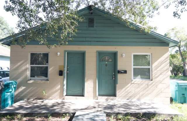 Photo of 901 West Anderson Street