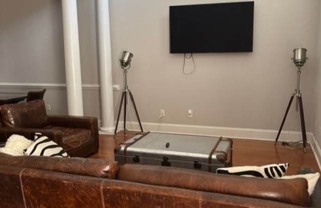 Photo of Available Now Fully Furnished Town Home in Hammonds Ferry!