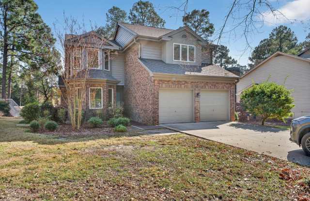 205 Club Villa Drive W