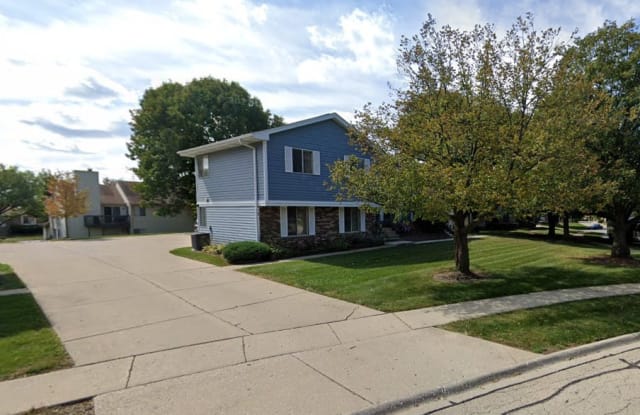 2405 Brunswick Circle - 2405 Brunswick Cir, Woodridge, IL 60517