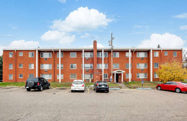 Photo of 1492 County Road B East - 306