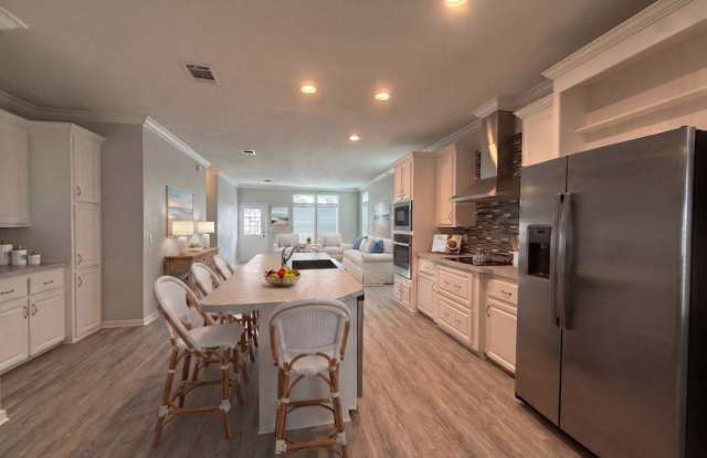 20505 Tahitian Blvd