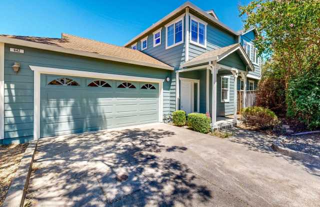 Rincon Valley FIVE Bedroom Three Bathroom Single Family Home!
