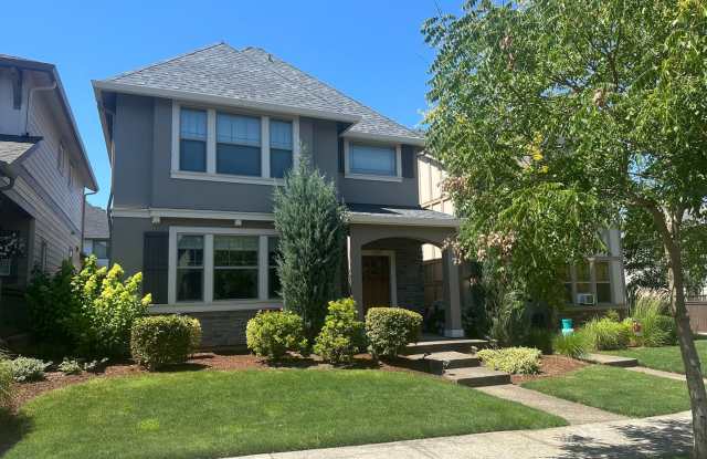 Photo of 4 Bedroom River Terrace Home!