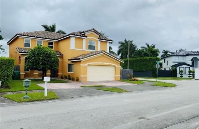 812 NW 131st Ave - 812 Northwest 131st Avenue, Tamiami, FL 33182