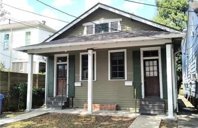 Photo of 7615 DOMINICAN Street