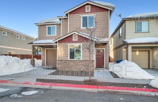 2805 South Flagstone Lane