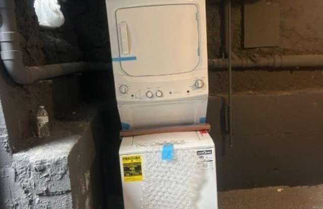 Photo of 396 Rea Ave