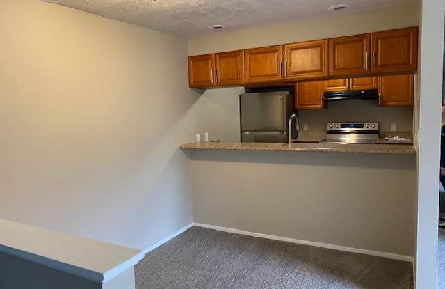 110 Gluck St Apt B