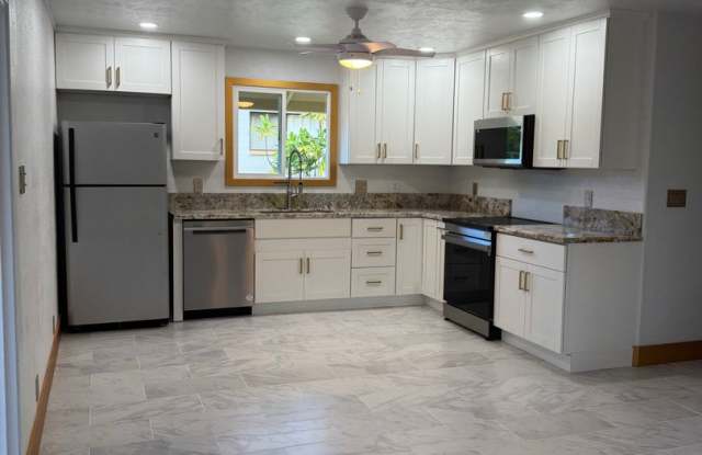 Photo of Newly Renovated 2 Bedroom / 1 Bathroom Cottage for Rent in Makawao!