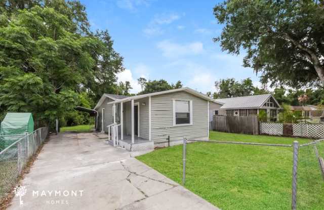 228 South Eastside Drive