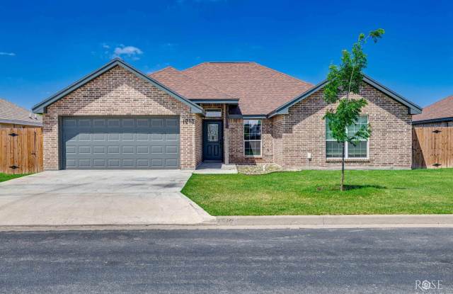 1913 Lamplighter Lane