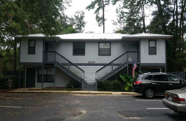 2006 Bradford Court