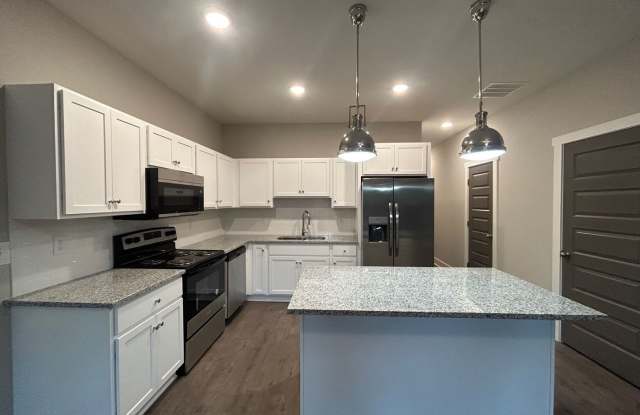 NEW CONSTRUCTION! AVAILABLE AUGUST 2026!