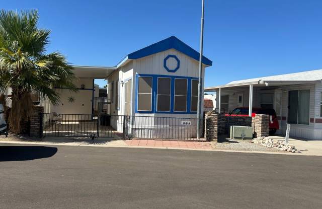 LOS AMIGOS- 55+ Community