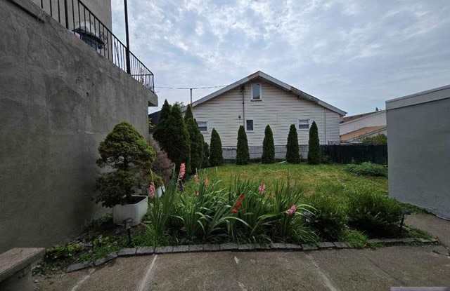 86 Palisade Avenue