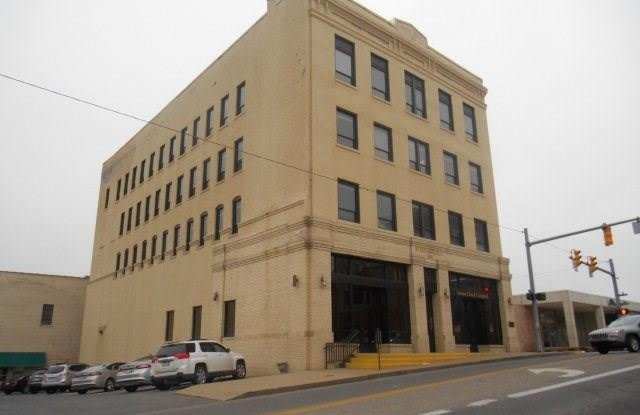 Photo of 101 NORTH KANAWHA STREET