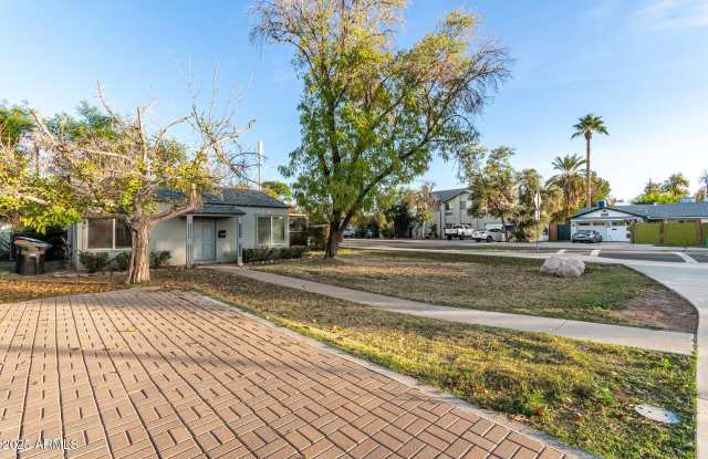 1235 S ROOSEVELT Street