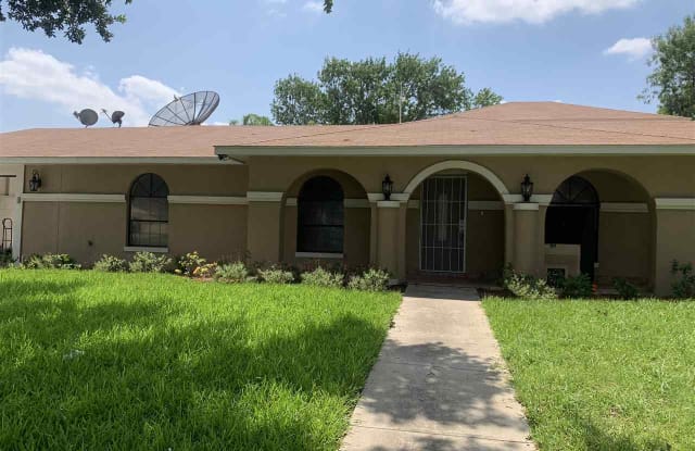 6402 Springfield Ave - 6402 Springfield Avenue, Laredo, TX 78041